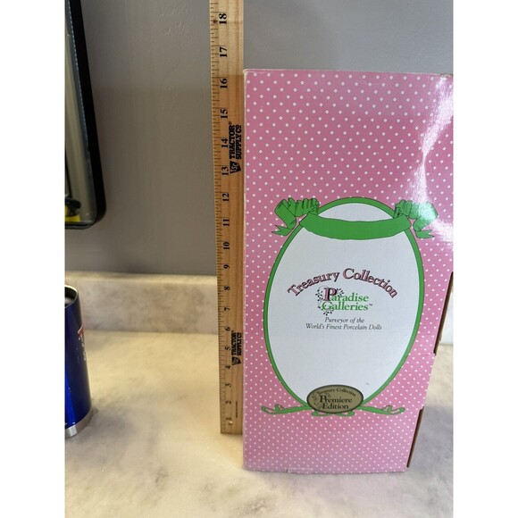 PARADISE GALLERIES Treasury Collection "Treetop Angel" 14" Lighted - Picture 12 of 16